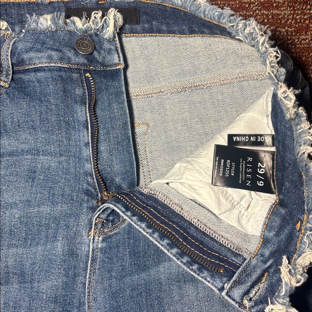 Risen denim crop frayed distressed medium wash high rise jeans women’s 29 size 9 - Picture 8 of 13